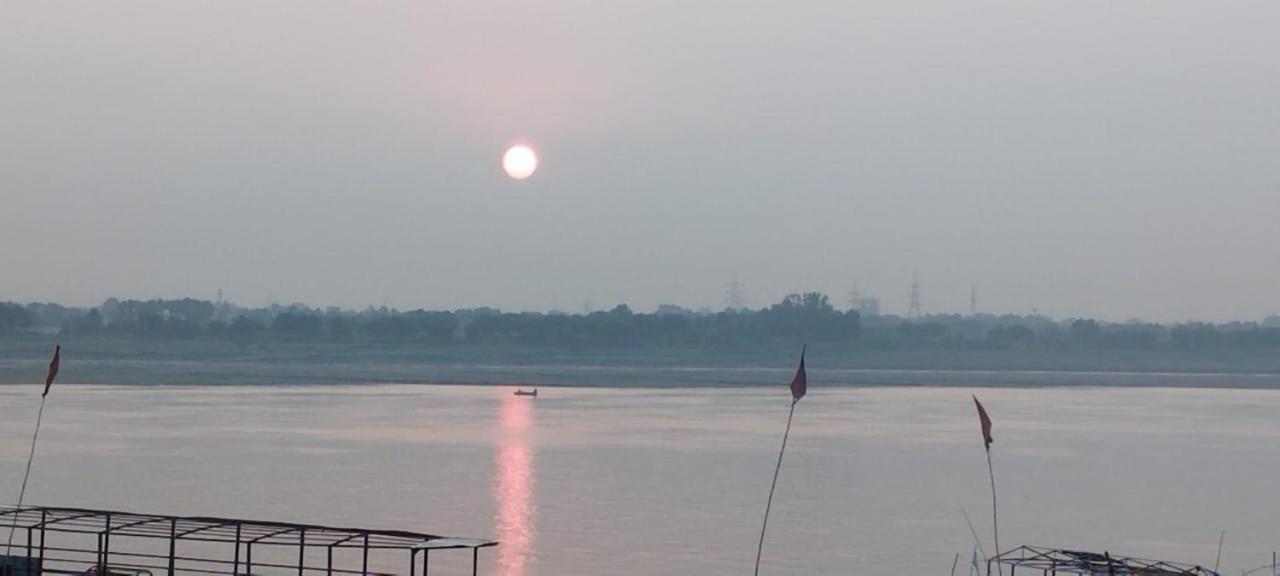 Krishna P. Guest House Varanasi Esterno foto